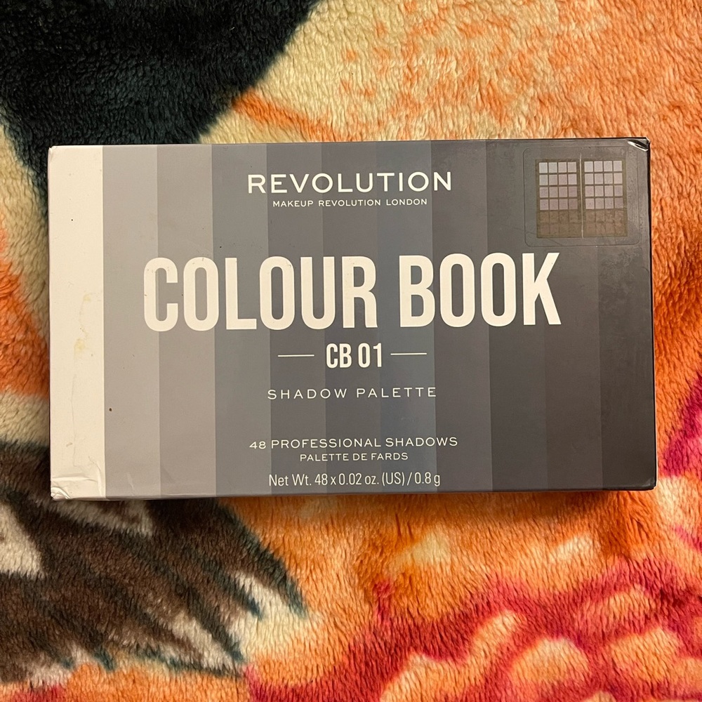 Makeup revolution colour book eyeshadow palette CB 01